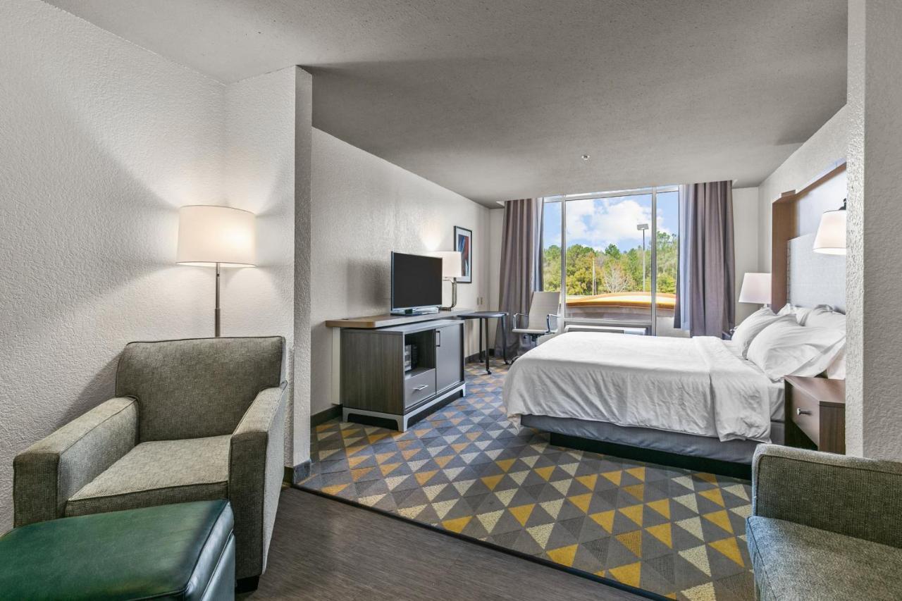 Holiday Inn Express Hotel & Suites Lucedale By Ihg Exterior foto